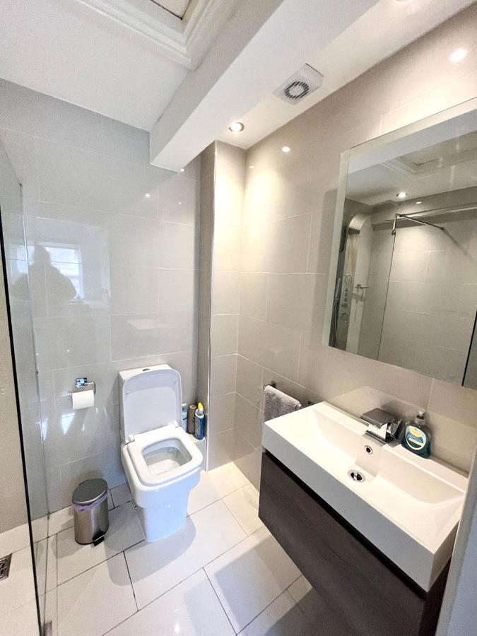 Modern 1 Bedroom Flat Close To Vauxhall ロンドン エクステリア 写真